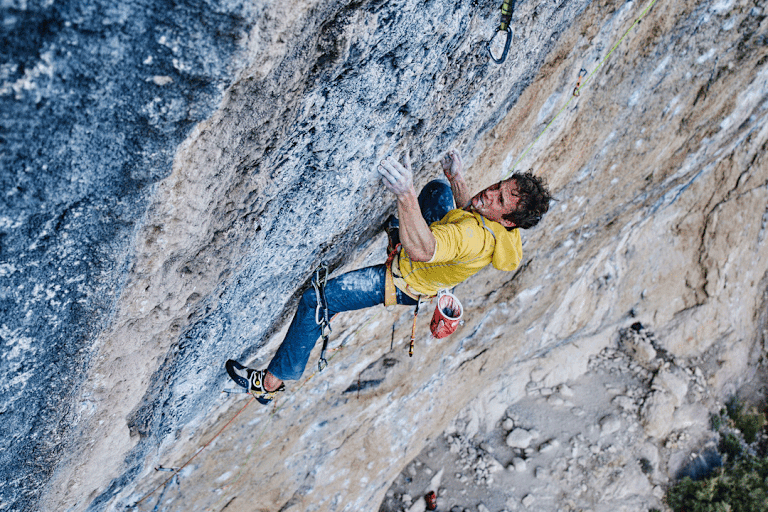 Roger Schaeli beim Klettern in Oliana in Spanien