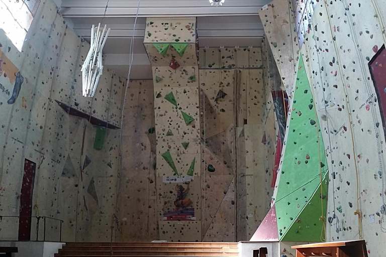 Die Kletterkirche Mönchengladbach