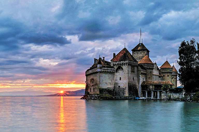 Schloss Chillon am Genfersee bei Montreux im Kanton Waadt