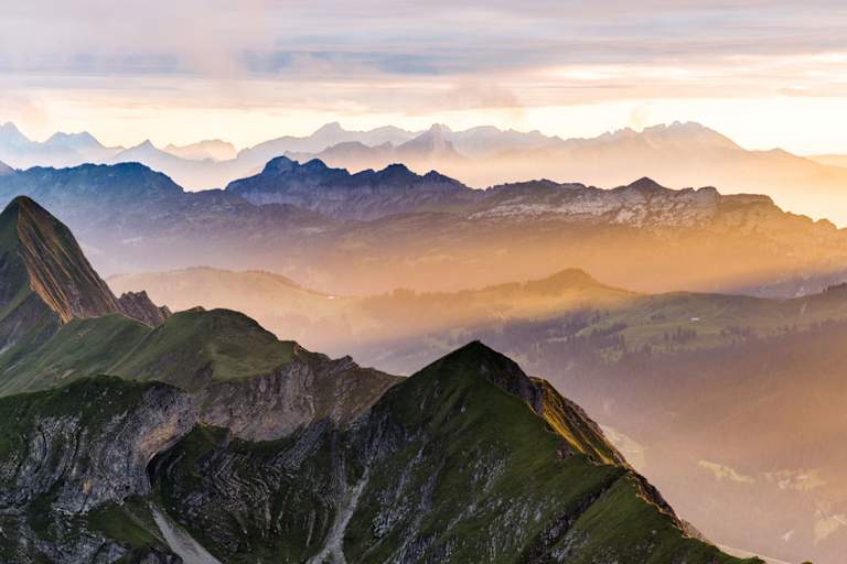 Blick vom Brienzer Rothorn in die Schweizer Alpen
