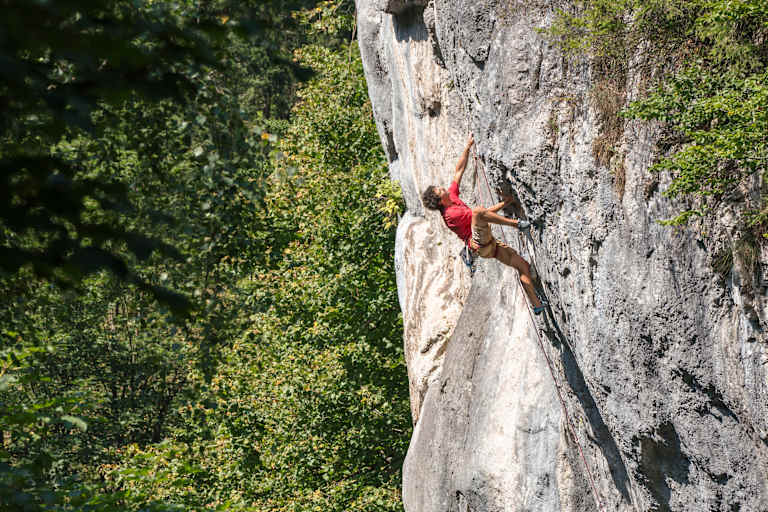 Von der Kletterhalle an den Fels: 7 Tipps für den Einstieg ins Outdoor-Klettern