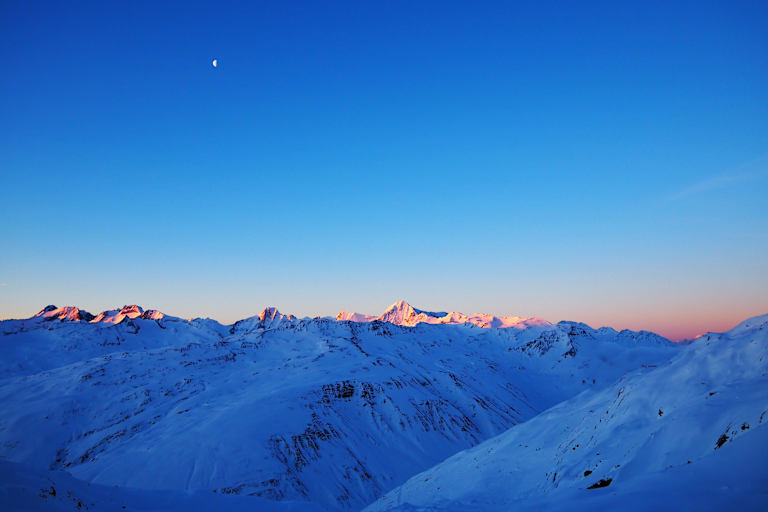 Schweiz: Sonnenaufgang in den Urner Alpen