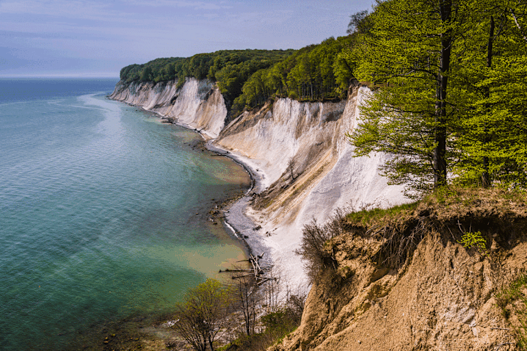 Entlang der Kreidefelsen und Steilküsten des Jasmund Nationalparks auf Rügen