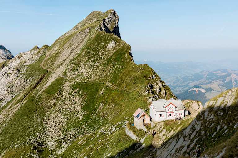 Das Berggasthaus Tierwis von oben.