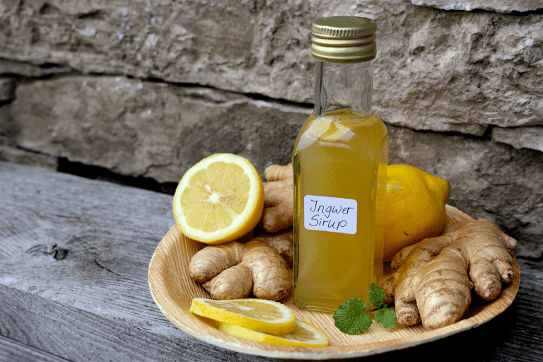 Selbstgemachter Sirup aus der Wunderwurzel Ingwer