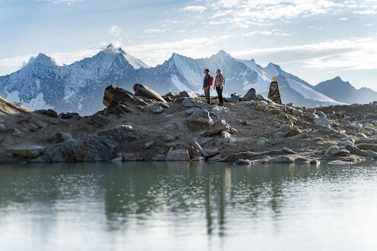 Weg der 4.000er im Saastal im Sommer