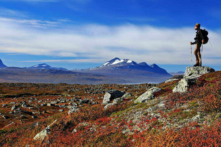 Wanderer im Stora Sjöfallets Nationalpark in Schweden