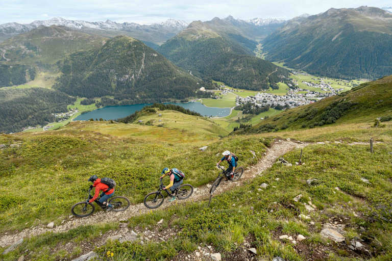 Hoch über dem Davoser See