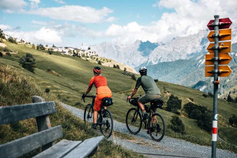 Anstieg nach Guarda im Unterengadin