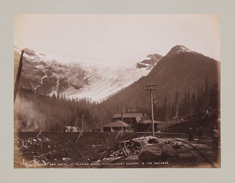 Glacier House im Glacier National Park an der Strecke der Canadian Pacific Railway