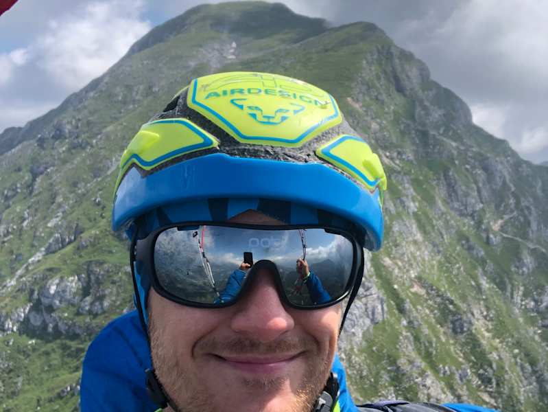 Gleitschirmpilot am Großen Pyhrgas