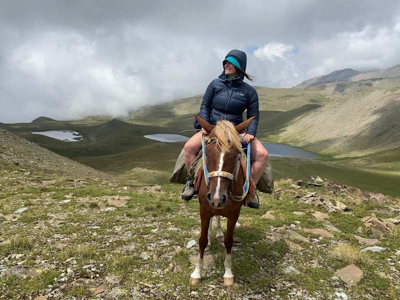 Immer wieder war Ana auch im Sattel unterwegs, wie es sich im Kaukasus gehört