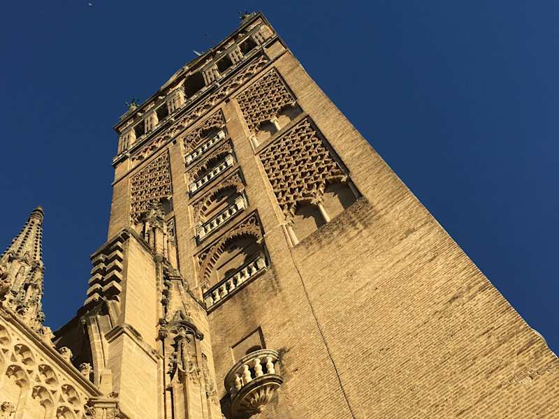 Der Turm der Kathedrale von Sevilla war einst das Wahrzeichen der großen Moschee von Sevilla