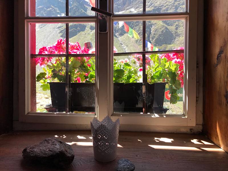 Es sind die vielen Details, die den Charme der Hütte ausmachen