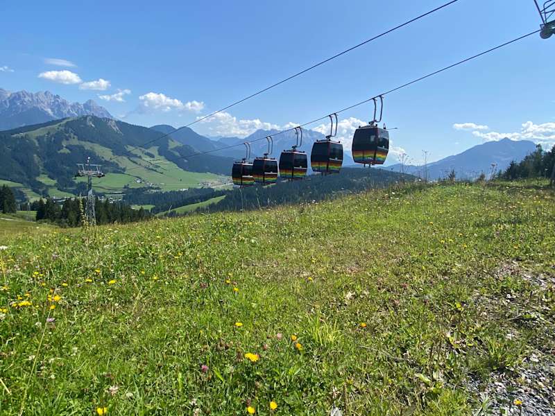 Gondeln zu den Streuböden