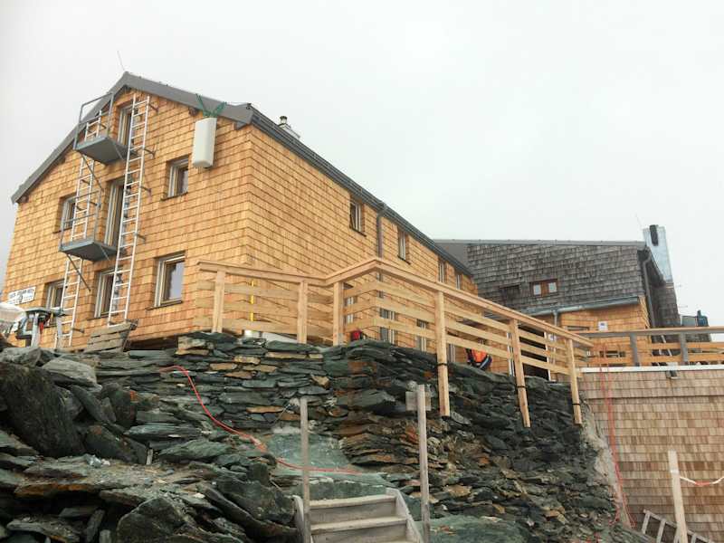 Die Erzherzog-Johann-Hütte nach erfolgreicher Generalsanierung