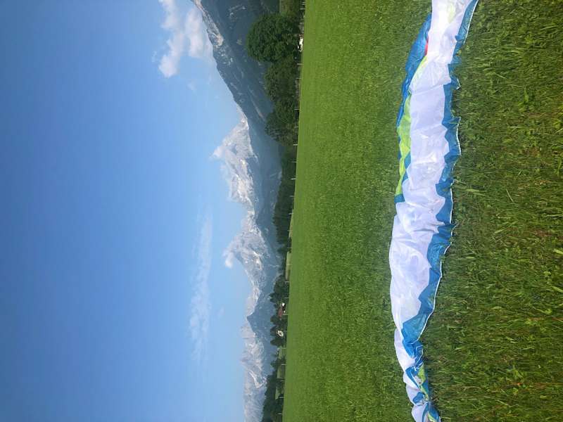 Gleitschirmlandung in Mitterstoder