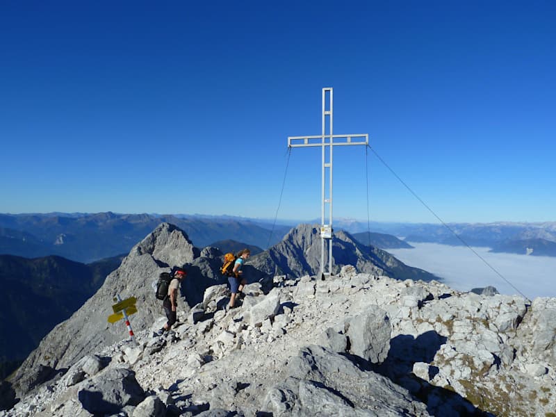 Gipfel des Hochtors ausgehend vom Bergsteigerdorf Johnsbach im Gesäuse
