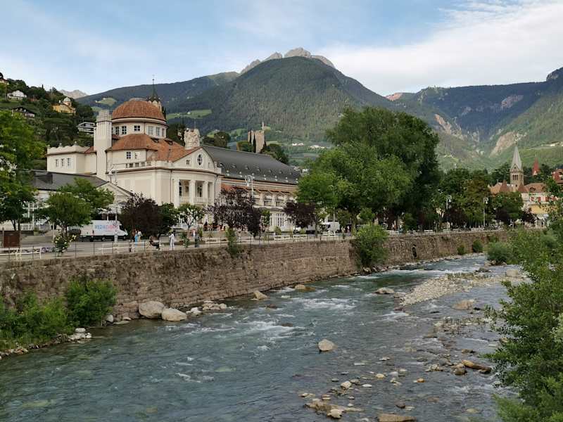 Das Meraner Kurhaus an der Passer