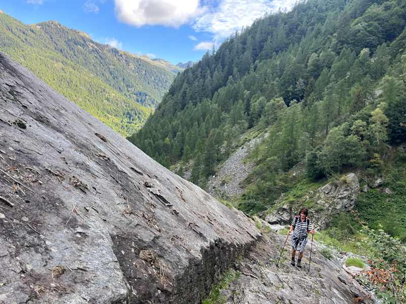 Passage auf dem Weg von Ovi dal Piegn nach Arnau, die nach einem Umwetter neu angelegt werden musste.