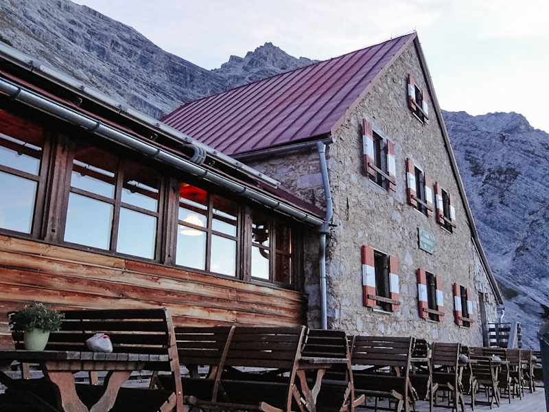 Bettelwurfhütte Karwendel Tirol Bergwelten Schöpf