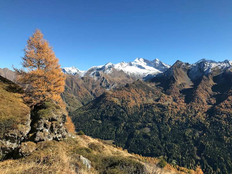Herbststimmung über dem Schmirntal