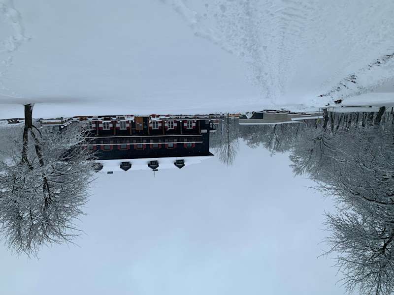 Peilsteinhaus im Winter