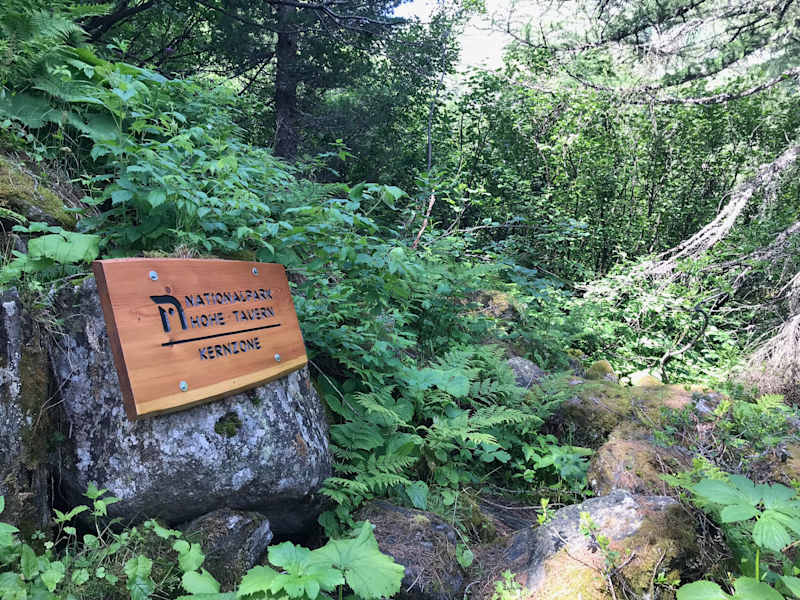 Die Kernzone des Nationalparks wird durch entsprechende Schilder markiert.