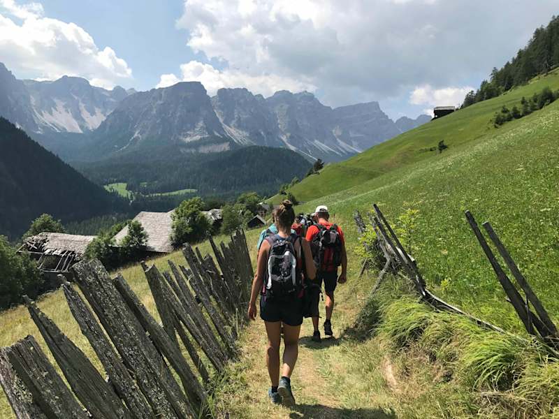 Lungiarü, erstes und einziges Bergsteigerdorf in den Dolomiten.