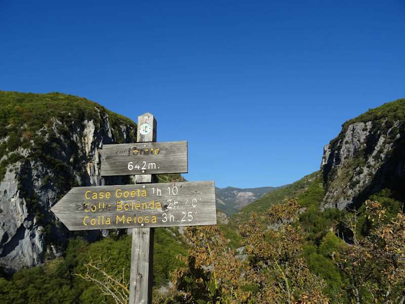 Die Wanderwegbeschilderung ist sehr gut.