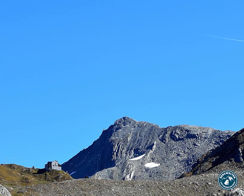 Die Lenkjöchlhütte steht im hinteren Ahrntal in Südtirol und im nördlichsten Zipfel von Italien.