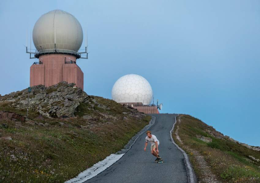 Under the radar: Die Möglihckeiten auf der Koralpe sind ambivalent: wandern, klettern und, auch feiner Beton zum Skaten findet sich dort oben