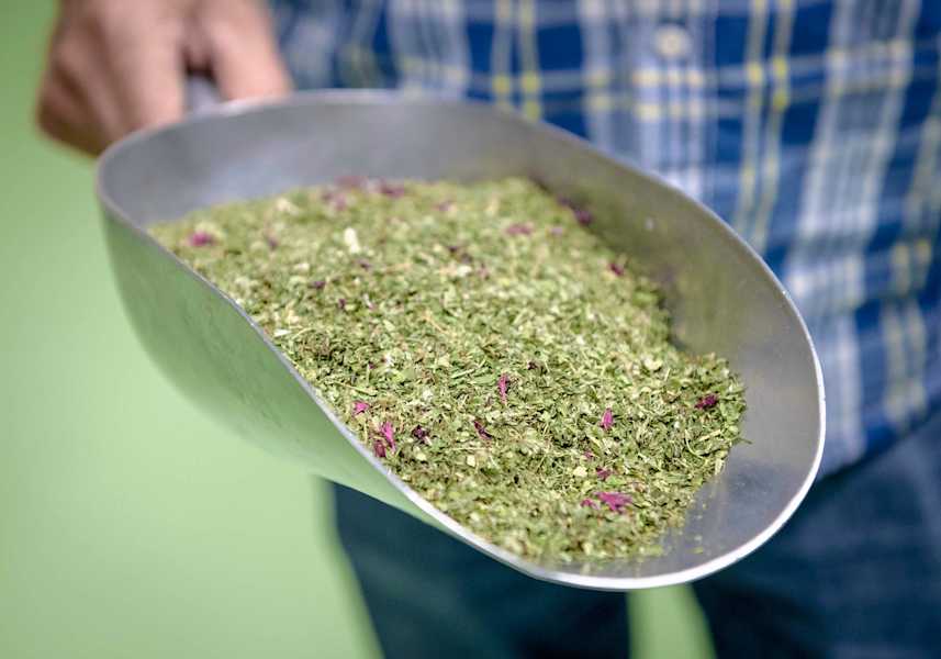 Eine gemahlene Teemischung.