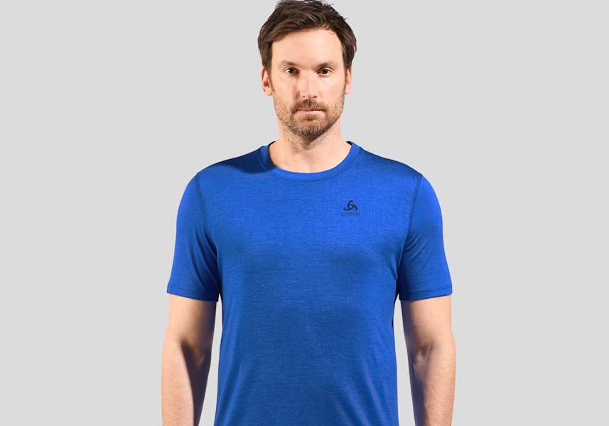 Natural Merino Base-Layer Shirt gibt es für Damen und Herren in unterschiedlichen Farben.