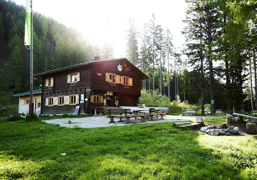 Holzhaus auf der Alm