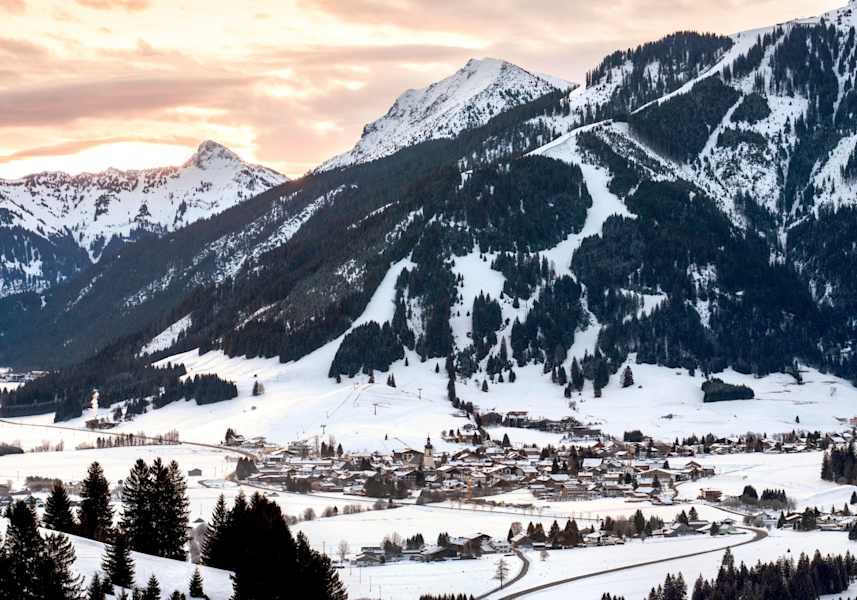 Die Abendsonne über Tannheim