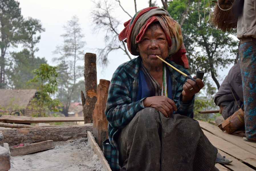 Myanmar Chin Spinnennetz Tattoo