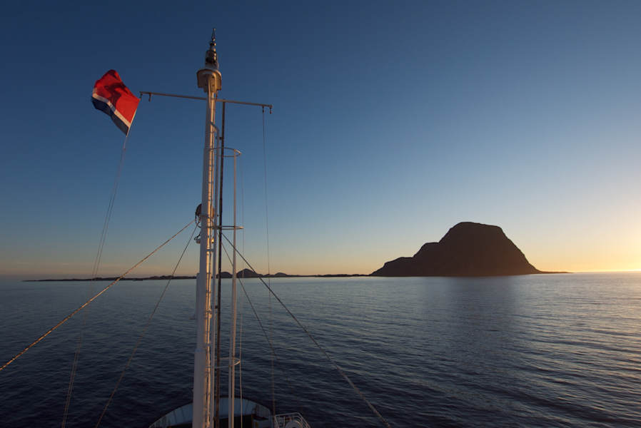 Wandern Klettersteig Fjord Norwegen Bergwelten