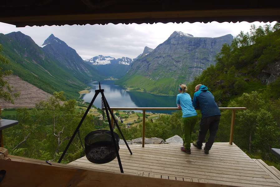 Wandern Klettersteig Fjord Norwegen Bergwelten