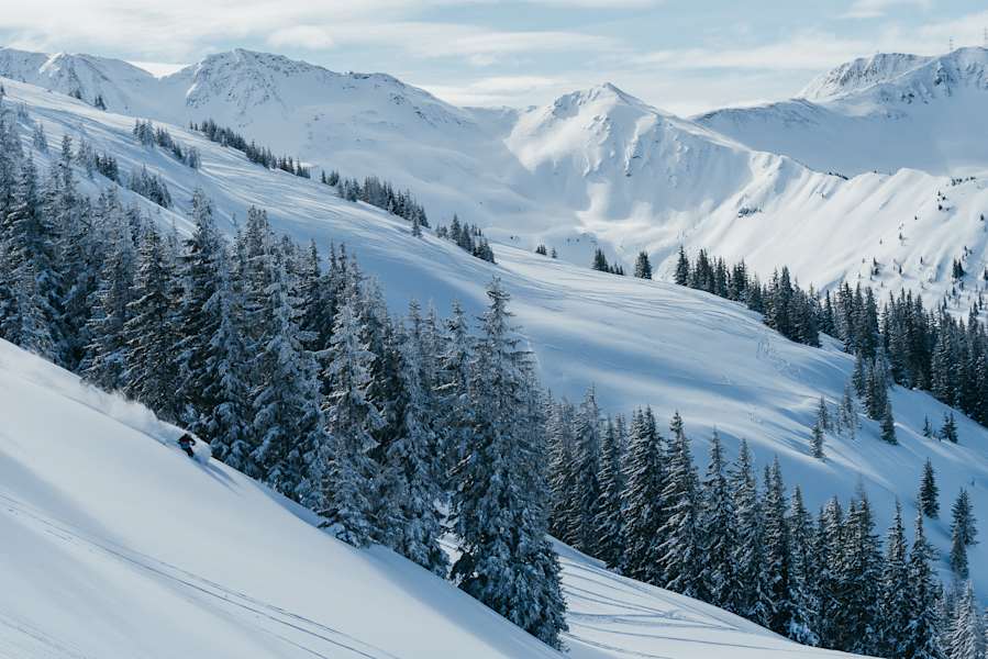 Die offenen Hänge des Schattberg bieten viel Platz für weite Schwünge