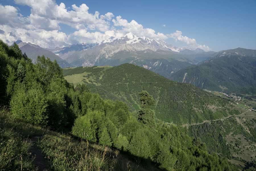 …die Gipfel scheinen sich förmlich gegenseitig übertrumpfen zu wollen