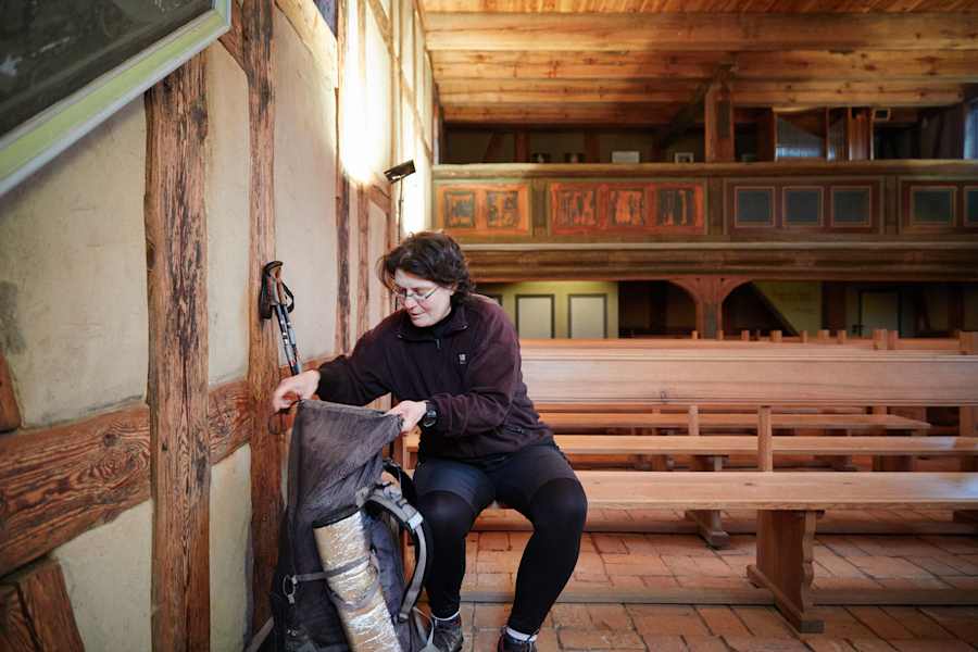 Christine Thürmer unterwegs beim Wandern