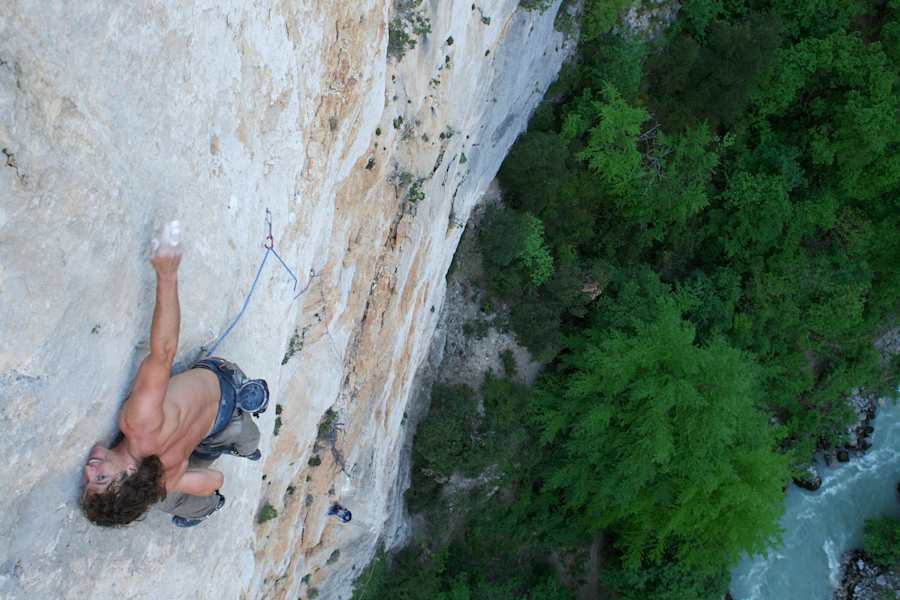 Stefan Glowacz beim Klettern in Verdon