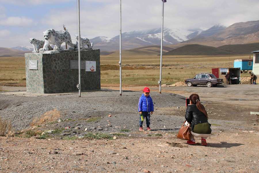 Wandern im wilden Kasachstan