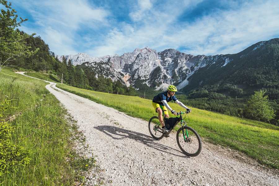 Bergsteigerdorf Jezersko Slowenien