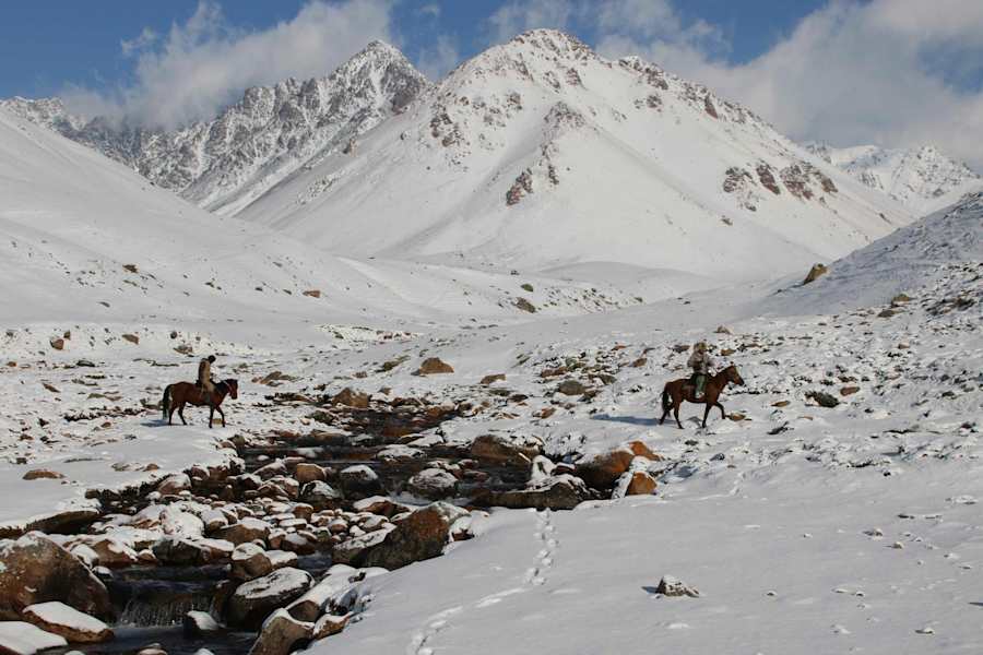 Wandern im wilden Kasachstan