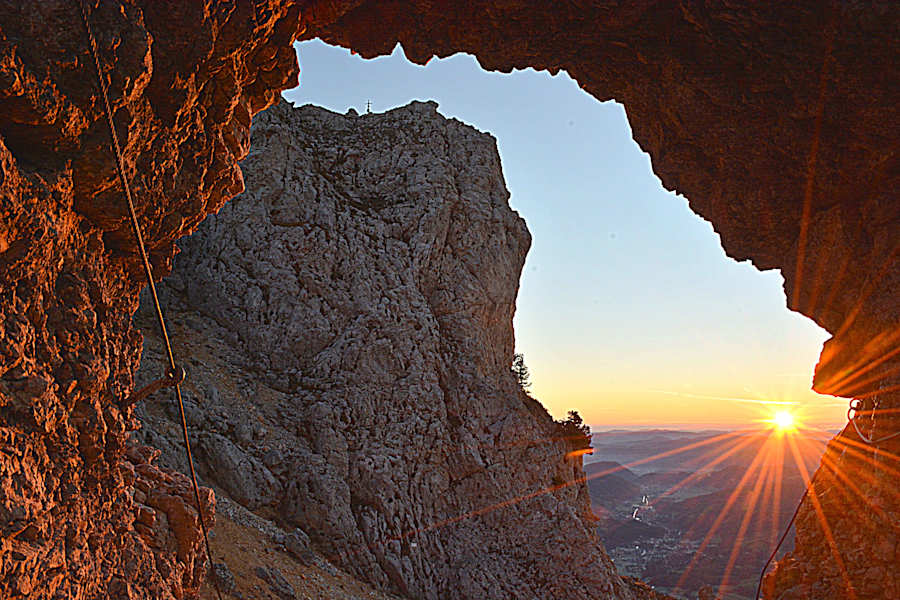 Sonnenaufgang am Törlweg, Rax
