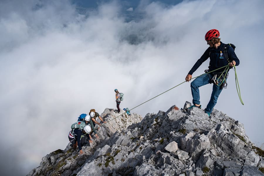 Bergsteiger am Nordost-Grat des Mittagskogels
