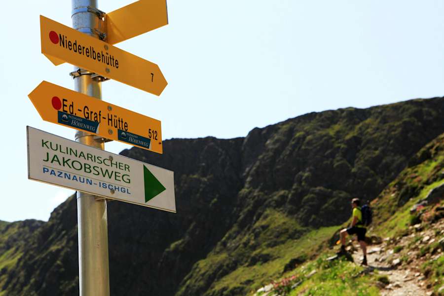 Wegweiser des „Kulinarischen Jakobswegs“