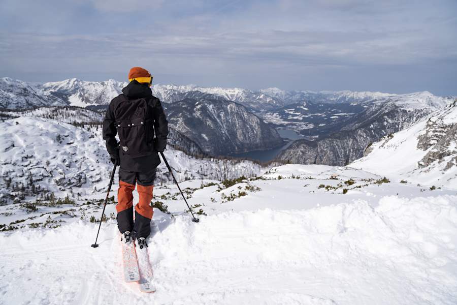 Ausblick auf die Salzkammergut-Berge vom Gipfel des Krippenstein